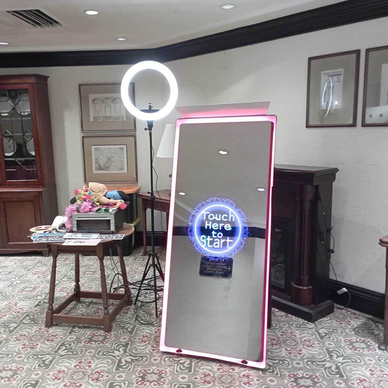 Make Your Wedding Fun with a Wedding Photo Booth Rental