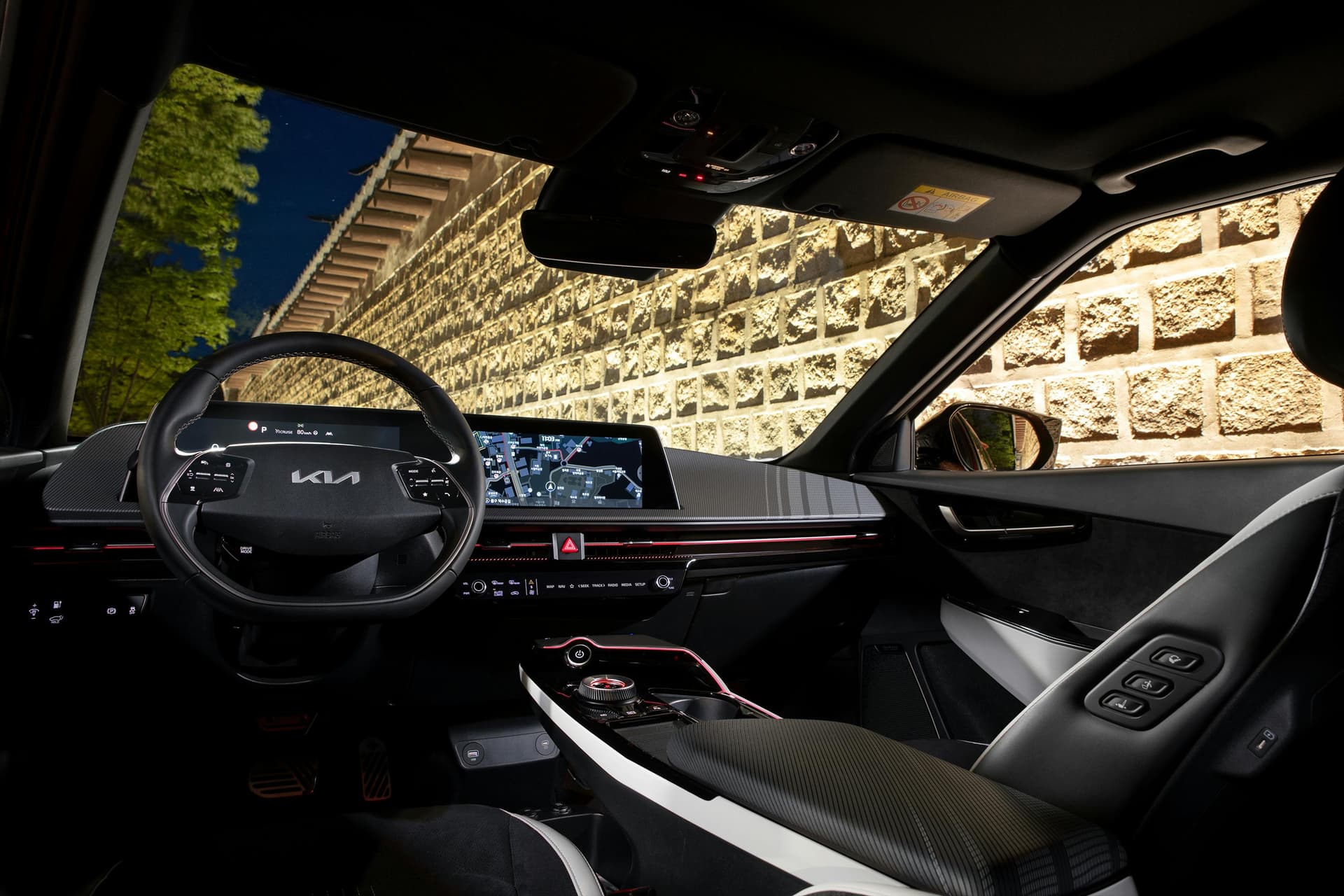 Luxury Car Service from Vancouver to Seattle Cross-Border