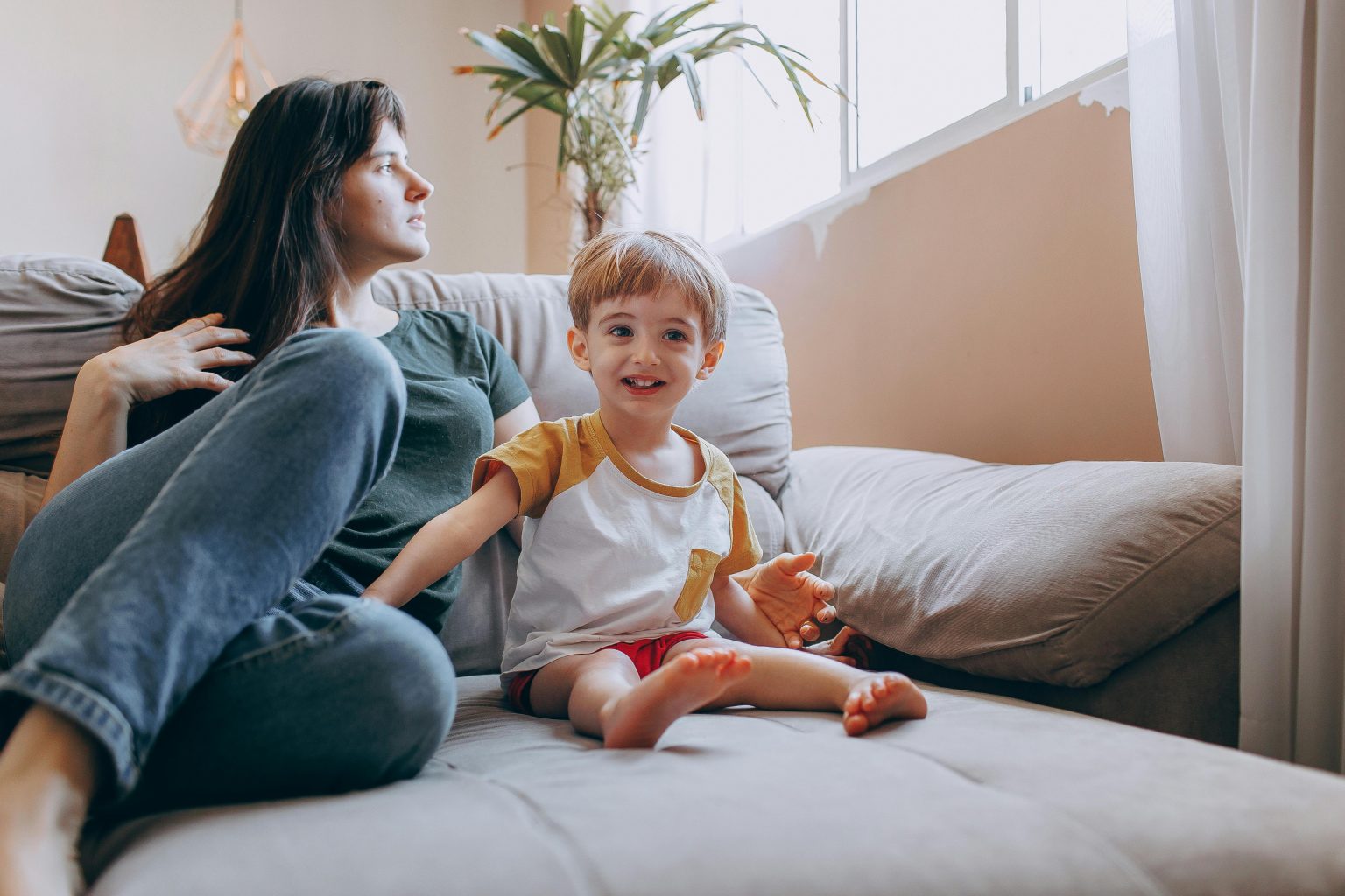 How Yaya Middle East Supports Families to Find a Maid in Abu Dhabi Hassle-Free