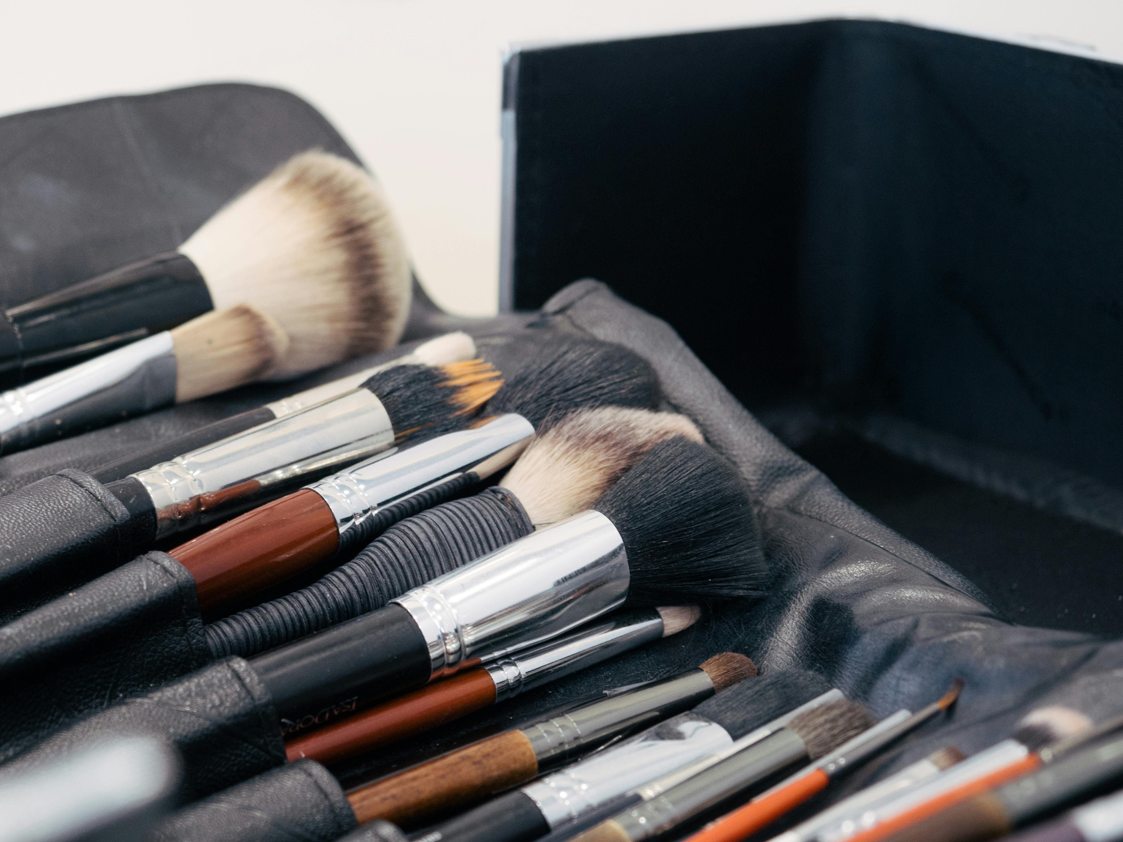 How Hourglass Cosmetics Transform Your Everyday Look