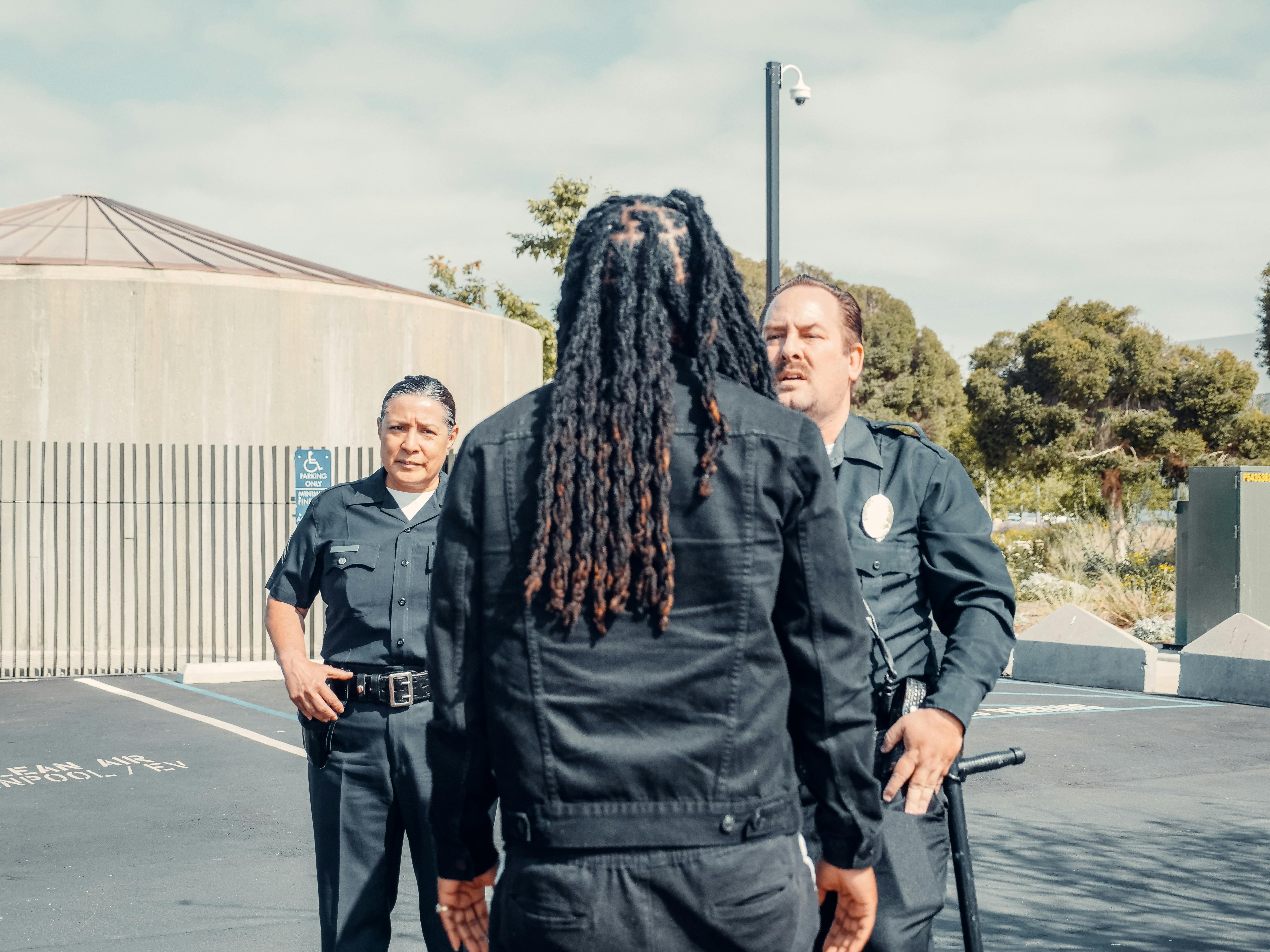 Reliable Standing Guard Security Services in Los Angeles, California for Businesses