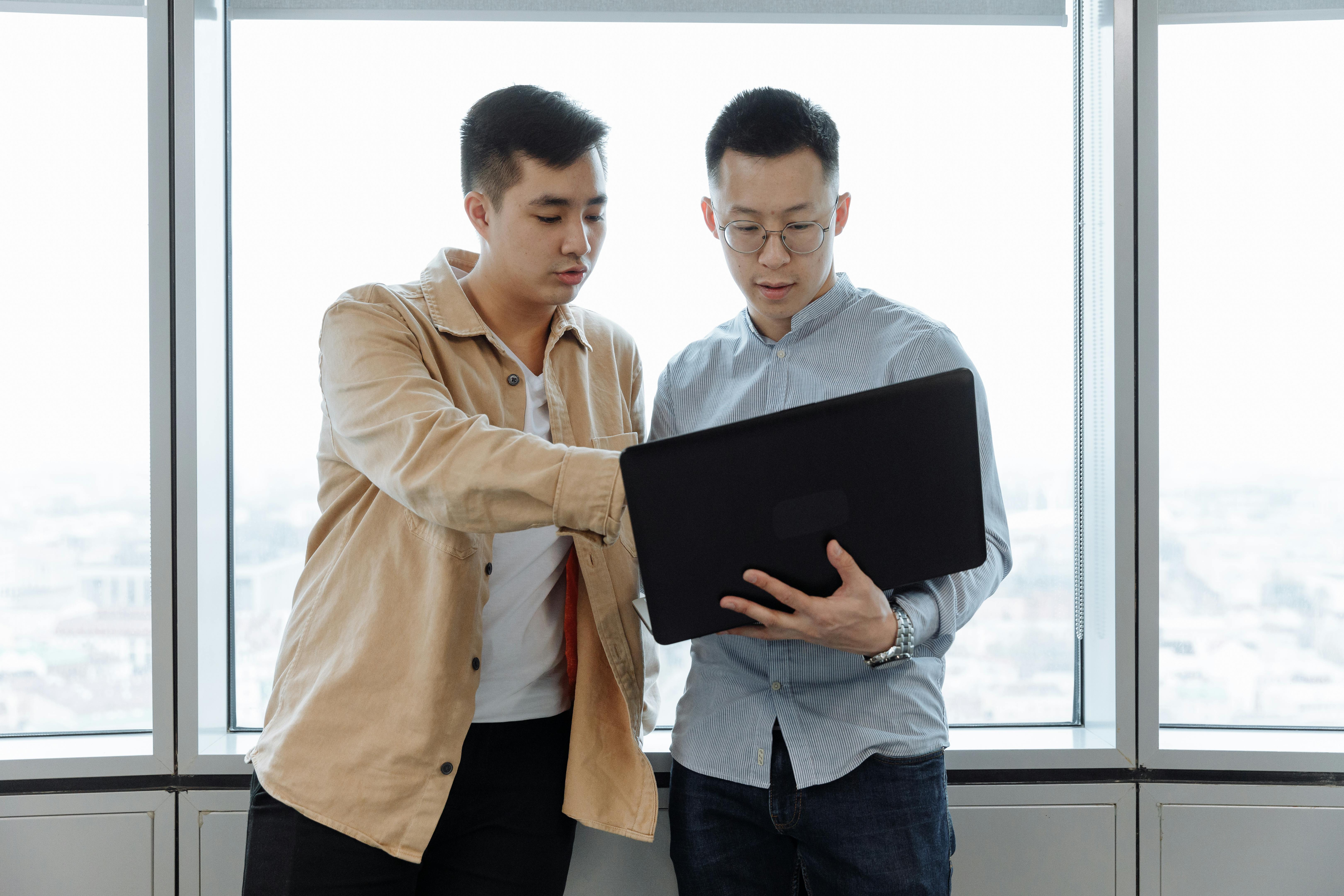 What to Expect When Working With SEO Consultants